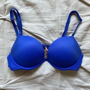 PINK Victoria’s Secret bra